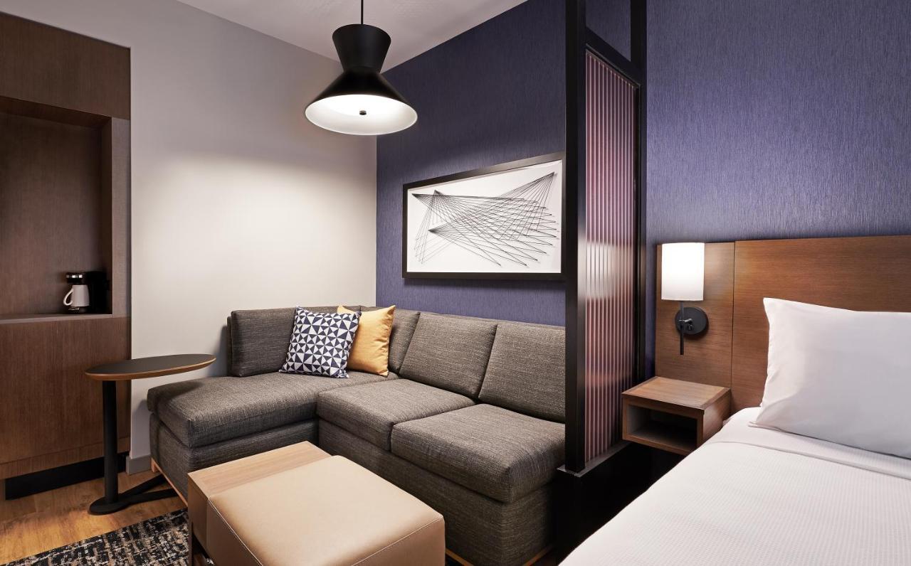 Hyatt Place Sacramento International Airport Bagian luar foto